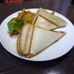 Seattle Sandwich Cafe - ｻｰﾓﾝのﾎｯﾄｻﾝﾄﾞ♪