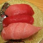 Daiki Suisan Kaitenzushi - 本まぐろ三昧