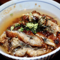 うなぎ料理 うな和 鶴舞 - 三杯目はお好みの薬味をのせ、出汁をかけて…