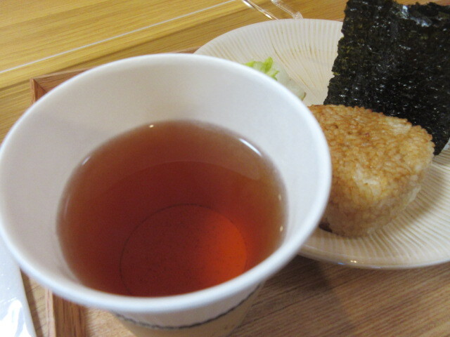 岩出山駅近くのブックカフェで ニアネス オブ ユー とコロポカ By Freimann 内川の畔りカフェ 岩出山 カフェ 食べログ