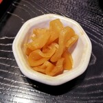 小松水産の海鮮丼 - いぶりがっこ