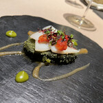 okas - 花烏賊 林檎 ピスタチオ