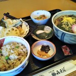 比叡山麓 鶴喜そば - 