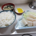 味の壺平 - イカ刺し定食 ８５０円