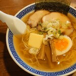 Chuuka Soba Marufuku - 塩そばバタートッピング