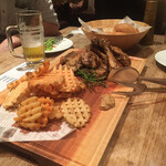 GRAN BLANC GINZA BEER&GRILL - - Style bread baguette　スタイルブレッドのバゲット - Jerk chicken　ジャークチキンオリジナルソース - Frenchfly　フレンチフライ