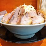 ラーメン 盛太郎 - チャーシュー麺（野菜マシマシ）840円