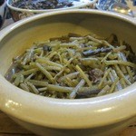 田吾作 - 大皿のふきの煮物が美味しそう。