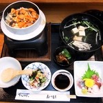 食在周防あらかわ - せと貝釜飯 \1,575