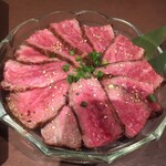 TOKYO焼肉ごぉ - 店員さんが焼いてくれます