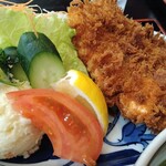 御食事処 美雲 - 鮭のフライタルタルソース付