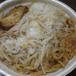 セブンイレブン - 料理写真:豚ラーメン・レンチン直後