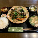 いつもんとこ - 野菜炒め定食（税込¥880-）
