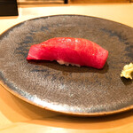 木挽町 とも樹 - 大間の本鮪中トロのにぎり