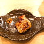 木挽町 とも樹 - ひらめのえんがわの炙り