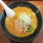 Menya Koujirou - 鶏煮干し味噌ラーメン 900円（税込）。　　　　　2020.11.26