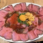 ル バー ラヴァン サンカンドゥ アザブ トウキョウ - 北海道産イクラとウニの贅沢ローストビーフ丼