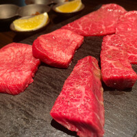 焼肉うしごろ 銀座並木通り店 - 黒タン、ハラミ、イチボ