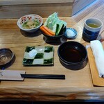 逢とり縁 - 【2020.11.29(日)】野菜サラダ、天つゆ、塩、大根おろし