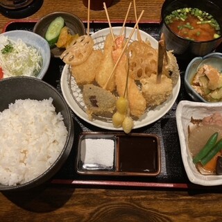 デートにぴったり 丸の内でおすすめの和食をご紹介 食べログ デートにぴったり 丸の内でおすすめの和食をご紹介 食べログ