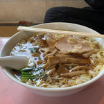 Jiyuen - ラーメン