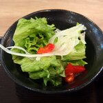 肉問屋 肉丸商店 - サラダ