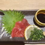 とりのてつ - 馬刺しアップ