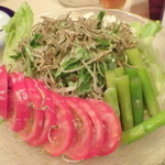 居酒屋ばんちゃん - 野菜サラダ（300円！！）