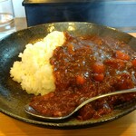 中華料理 鳳凰 - 店主の気まぐれメニュー 限定50~60食 大盛不可
      「上州牛 サーロイン・すじ肉のカレーライス 」(特別価格¥980-税込)の登場です!