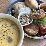 カメイノ食堂 - クラムチャウダー