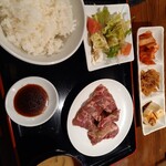 焼肉牛舞 - 