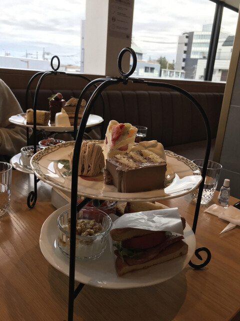 アトリエ カフェ トップスセンガワ クイーンズ伊勢丹仙川店 Atelier Cafe Top S Sengawa 仙川 欧風カレー 食べログ アトリエ カフェ トップスセンガワ クイーンズ伊勢丹仙川店 Atelier Cafe Top S Sengawa 仙川 欧風カレー 食べログ