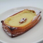 ベーカリー寛 - 料理写真:「美瑛ジャージー」①