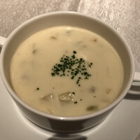 ファインダイニング - ムール貝のクラムチャウダー