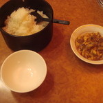 錦城 本店 - ご飯と麻婆豆腐