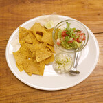 北出食堂 - 出来立て！のトルティーヤ・チップス