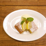 北出食堂 - レモン・ケーキ