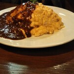 雪詩慕雲 - オムライスデミグラスソース。