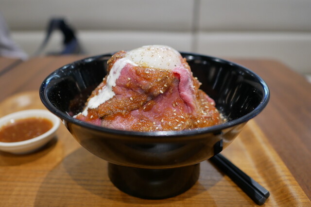 ローストビーフ丼 やまと イオンモール高崎フードコート 群馬総社 丼もの その他 食べログ