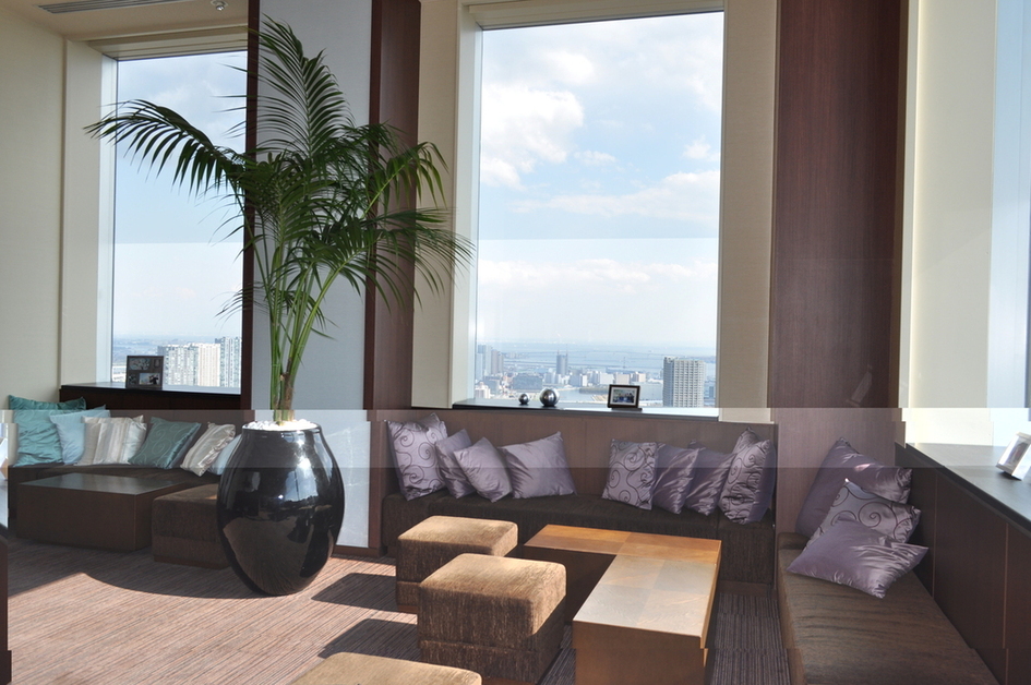 RESTAURANT LUKE with SKY LOUNGE