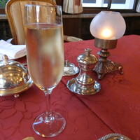 メインダイニングルーム - 