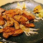 Torahachi Shouten - 厚切り牛タンステーキ