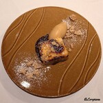 カーサ・デル・チーボ - 洋梨のシブーストとキャラメルのジェラート