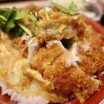 かつ庵 - かつ丼（大）ポテサラセット　770円（税別）