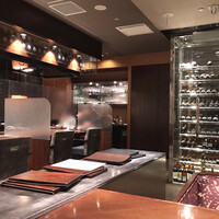 鉄板焼 楠 - 店内