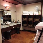 オーベルジュ・オー・ミラドー - コロニアル・ミラドーの大浴場(男性)