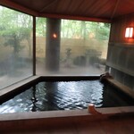 オーベルジュ・オー・ミラドー - コロニアル・ミラドーの大浴場(男性)