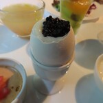 オーベルジュ・オー・ミラドー - 朝食の温泉卵キャビアのせ