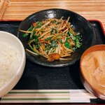 築地 十干 - レバニラ炒め定食