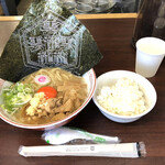 元祖 肉玉そば 越智 - 肉玉そば＋特大ロゴ入り海苔